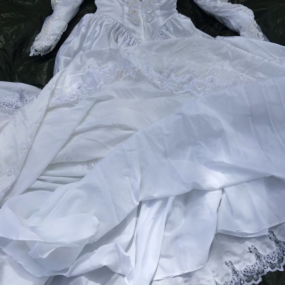 Gorgeous Wedding Dress -Make payments thru Affirm! - Picture 12 of 13
